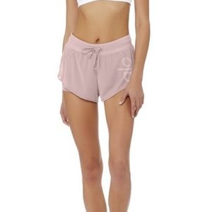 ALO Yoga Ambiance Mauve Shorts